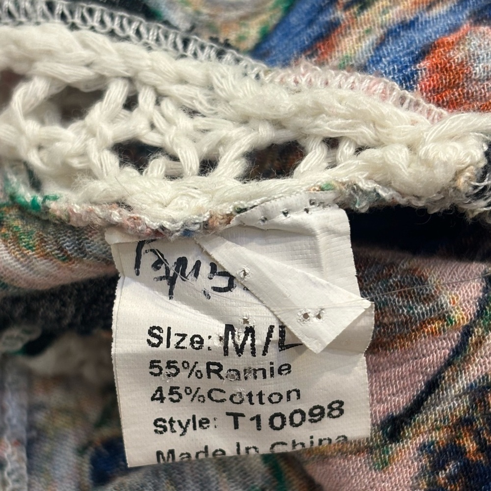 Selfie Couture by Trendology Crochet Mesh Floral Tunic Tank, Sleeveless Top M/L - Picture 6 of 6